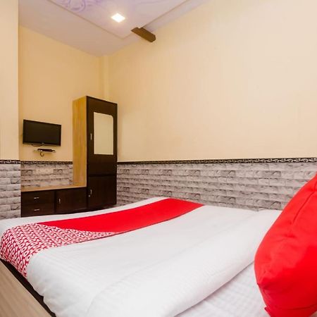 Hotel Nivara Navi Mumbai Esterno foto